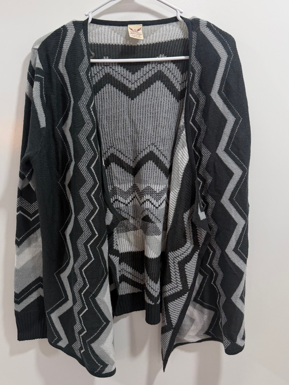 Faded Glory Black & Gray Chevron Open-Front Cardigan